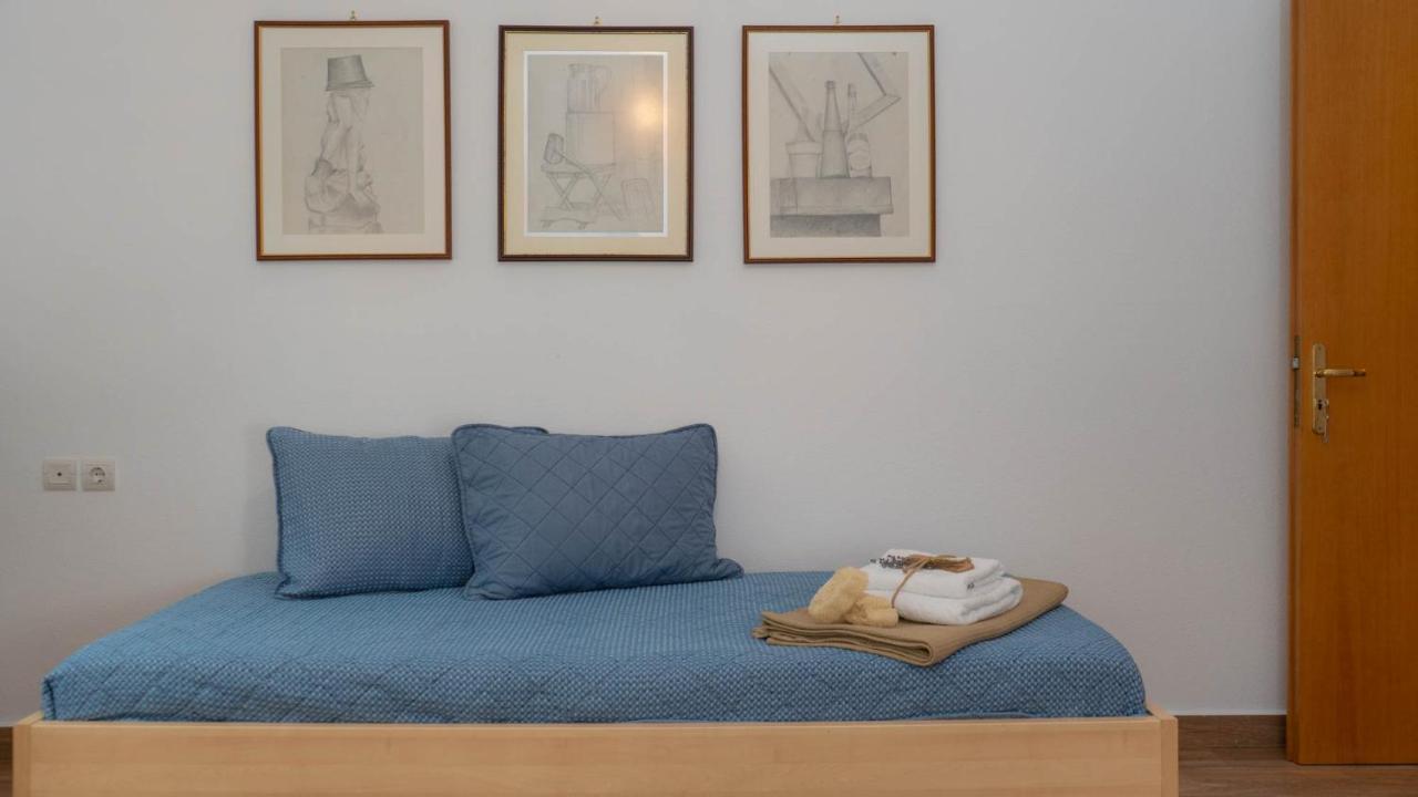 Postmans Apartment Under Meteora Kalambaka Eksteriør billede